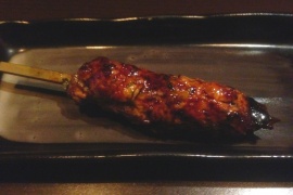 倉川定番の焼き鳥は一本一本こだわりお酒が進みます！